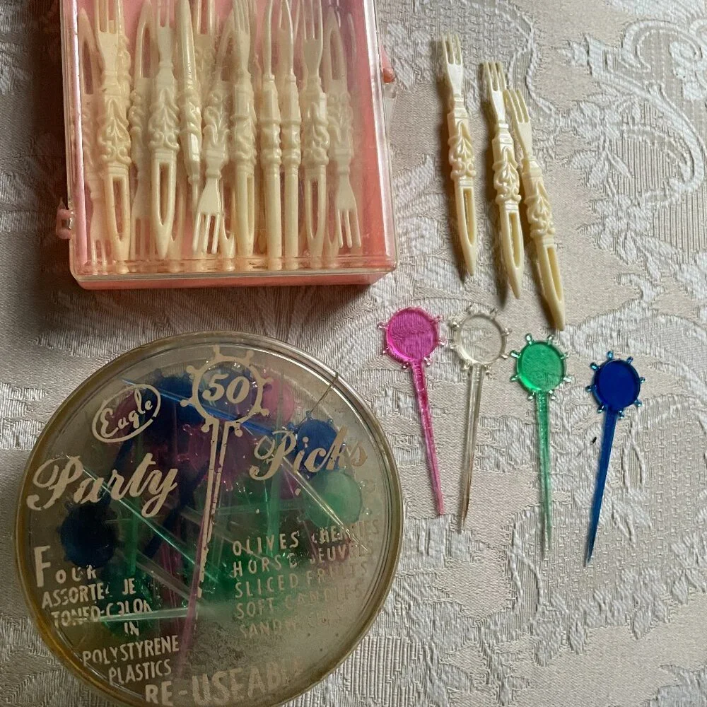 Retro Party PIcks
